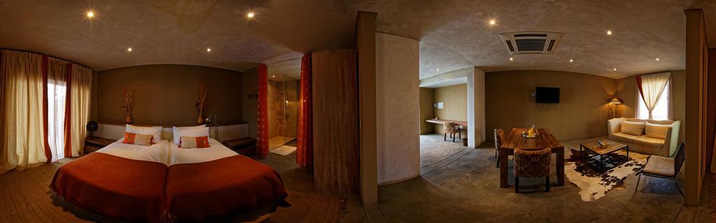 The Village Courtyard Suites & Executive Apartment Windhoek Exterior photo